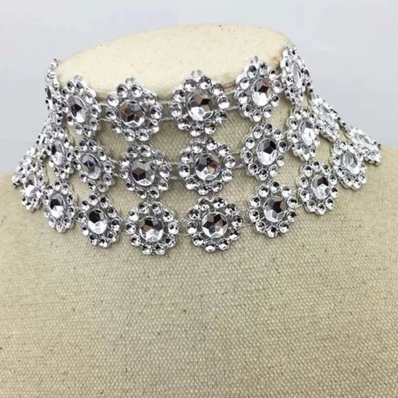 Cider Triple Layer Crystal Choker Necklace Chunky Rhinestone Necklace - Picture 4 of 6